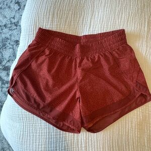 Athleta 4” mesh racer shorts. EUC. Hardly worn.